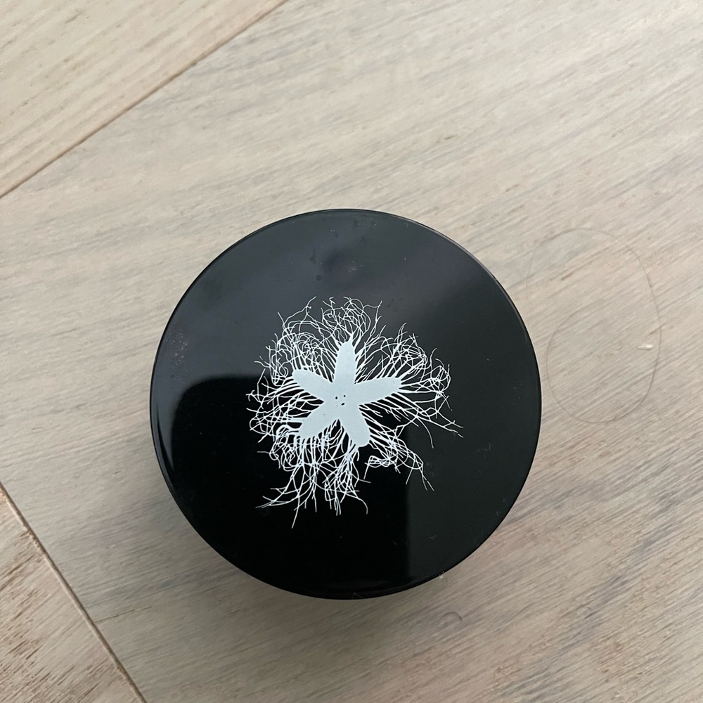 Rouge bunny rouge powder